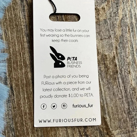 Furious Fur | Bunny Hop String Mittens - Faux  Fir - Picture 4 of 6